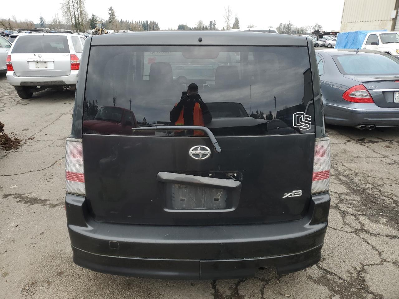 Lot #3045661639 2006 SCION XB