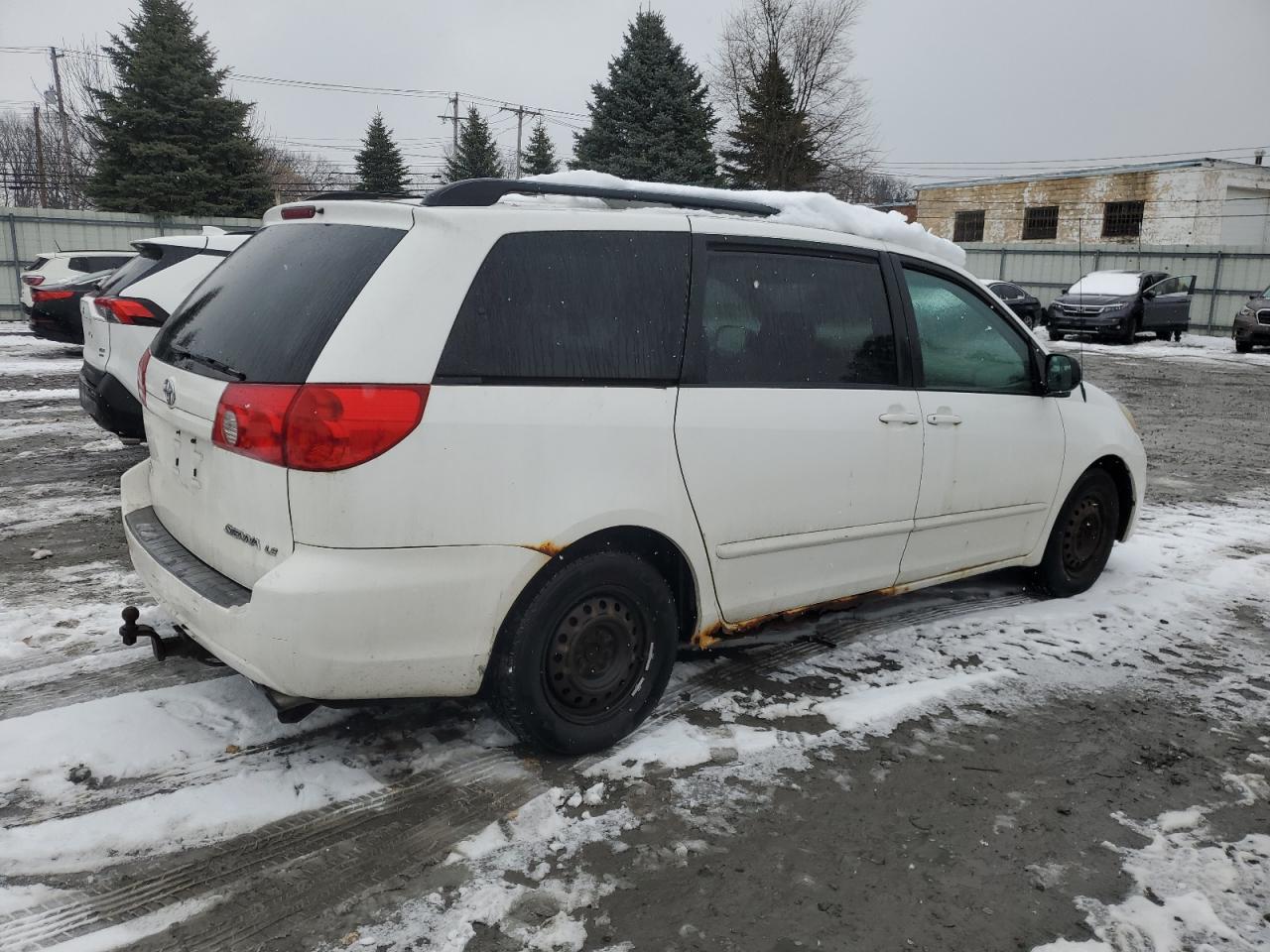 Lot #3025788380 2007 TOYOTA SIENNA