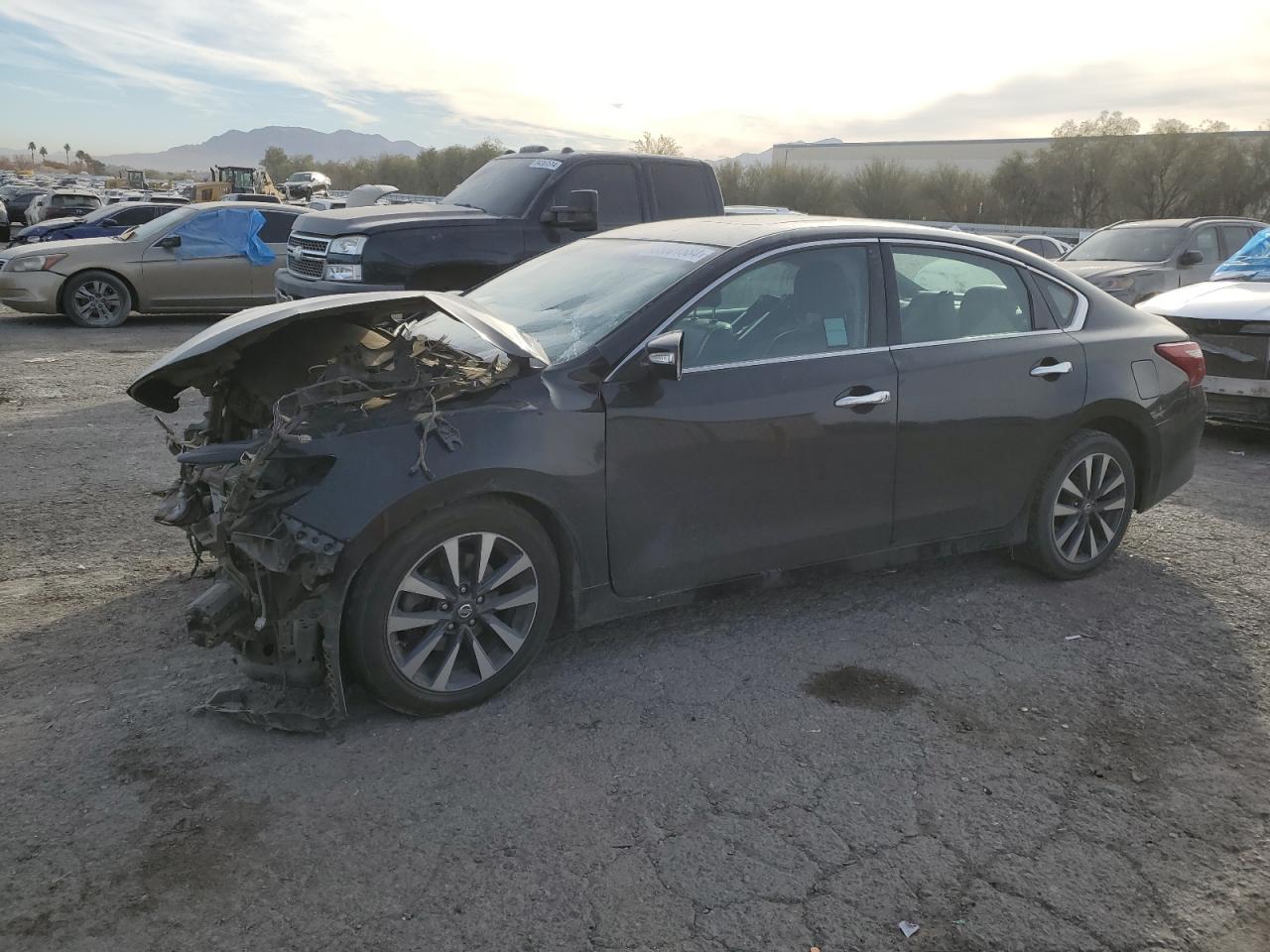  Salvage Nissan Altima