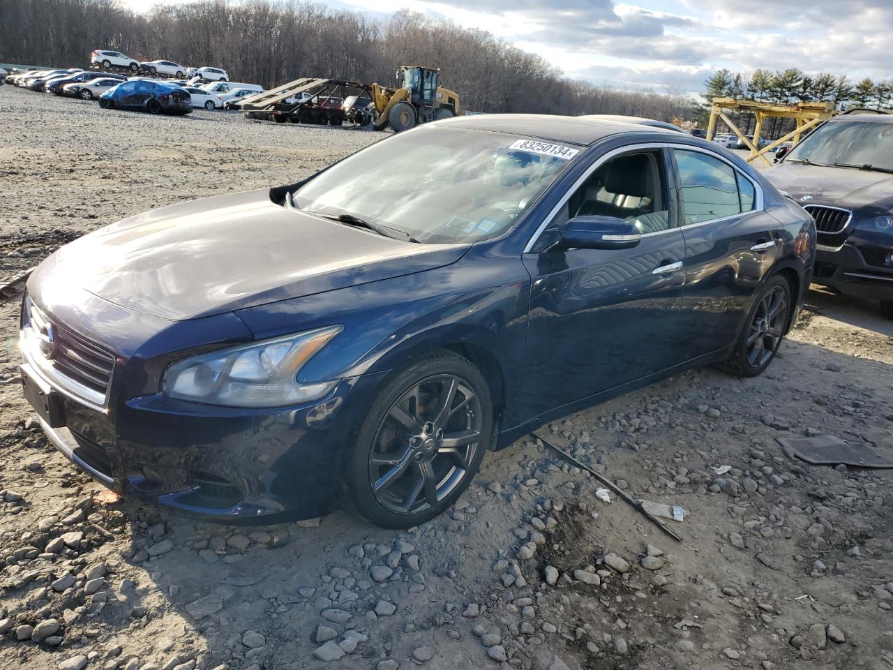 NISSAN MAXIMA S