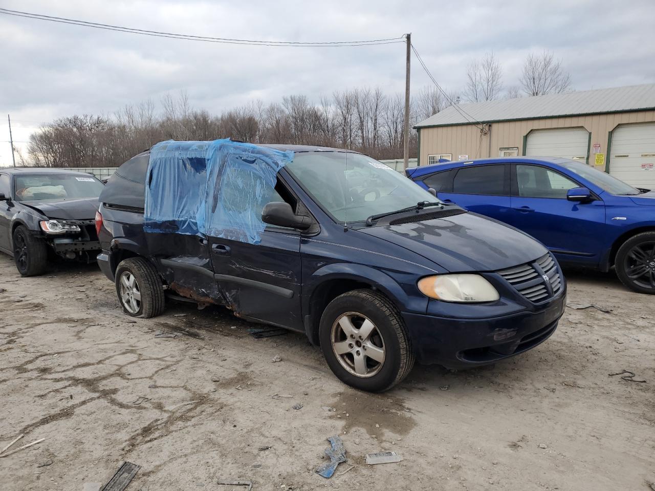 Lot #3029598086 2005 DODGE CARAVAN SX