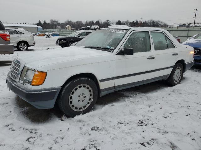 1986 MERCEDES-BENZ 300 E #3034282120