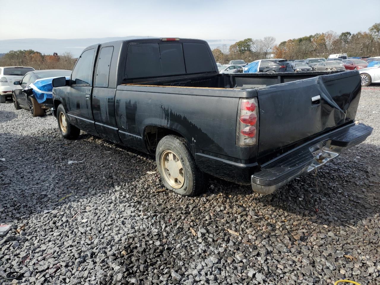 Lot #3026245306 1995 CHEVROLET GMT-400 C1