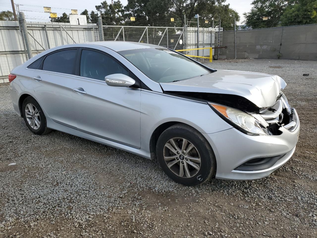 Lot #3029384724 2014 HYUNDAI SONATA GLS