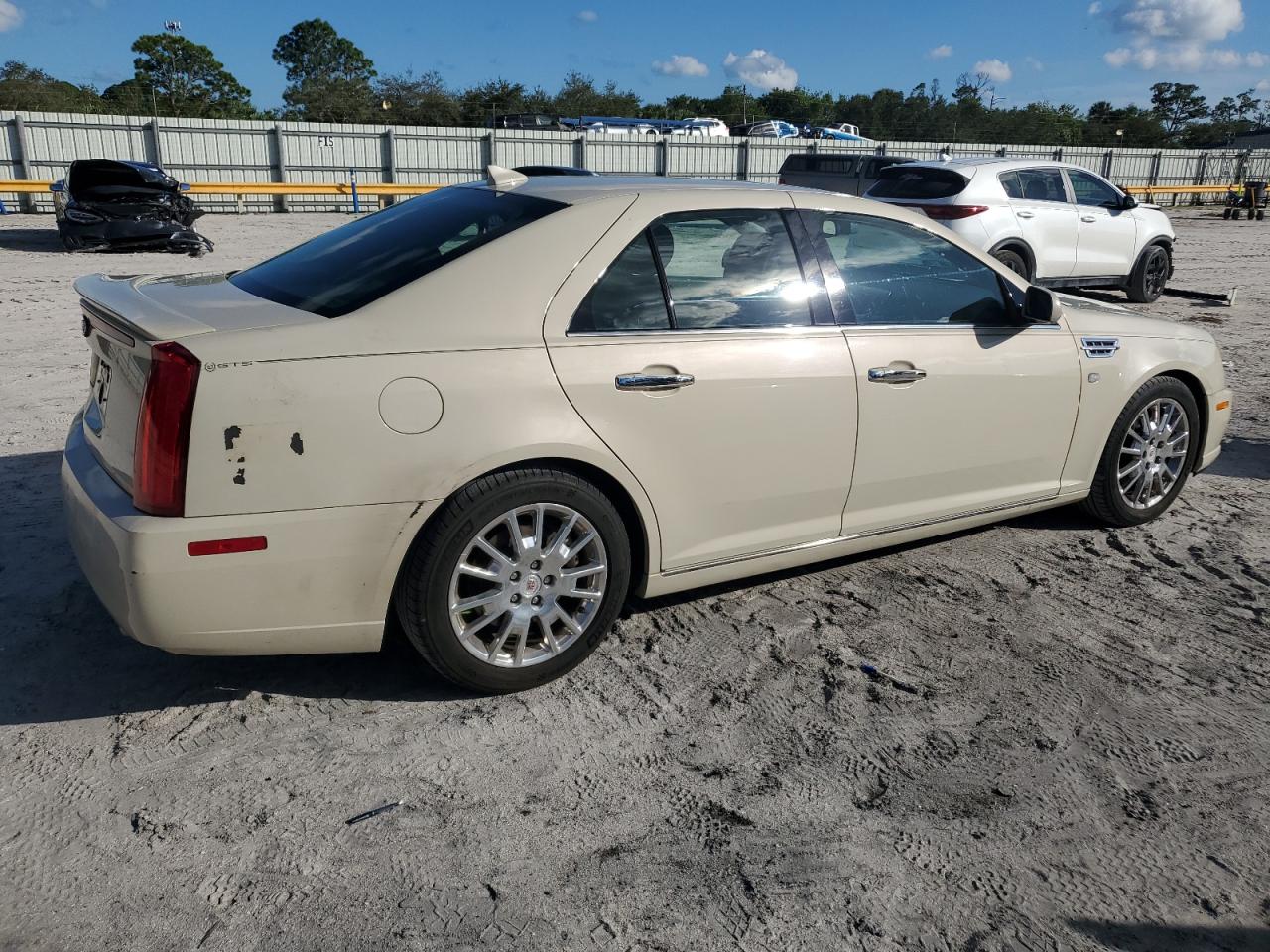 Lot #3050363901 2011 CADILLAC STS LUXURY