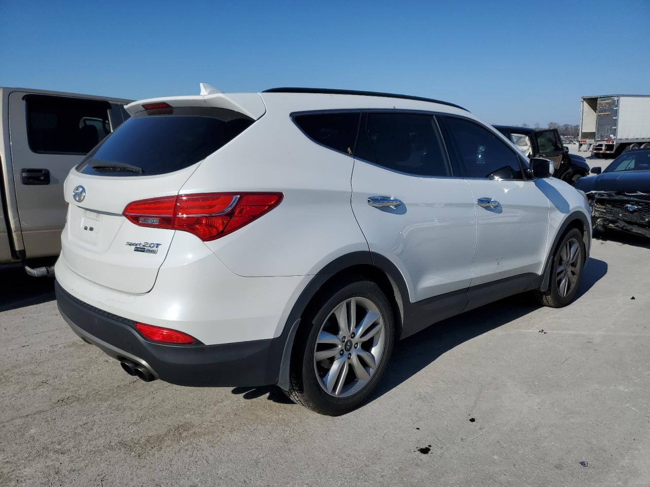 Lot #3034321064 2015 HYUNDAI SANTA FE S