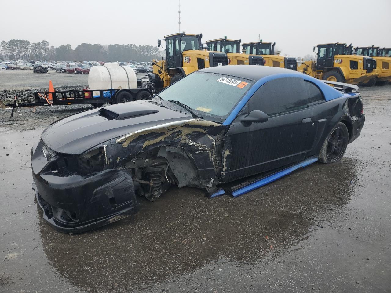  Salvage Ford Mustang