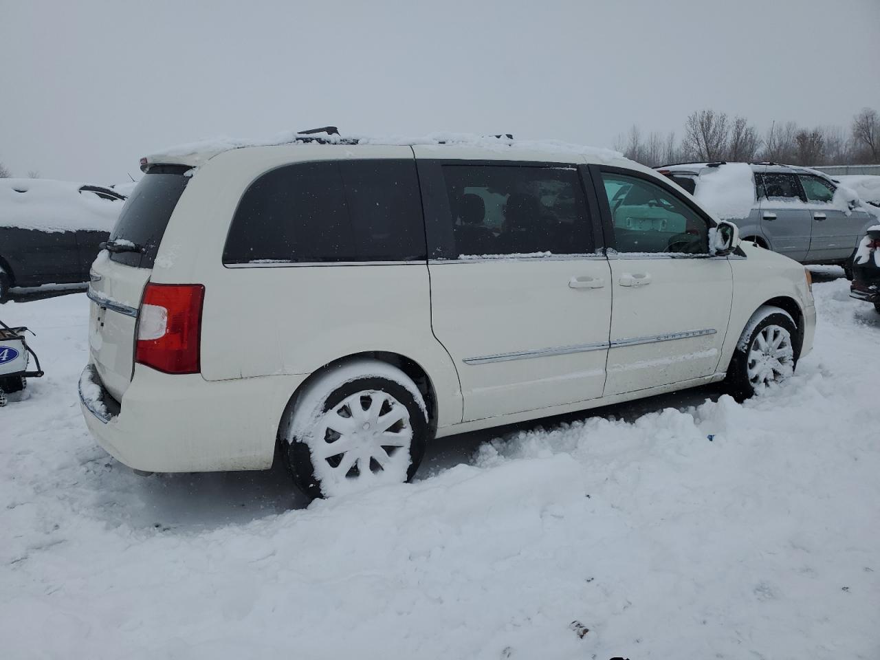 Lot #3030577844 2013 CHRYSLER TOWN & COU