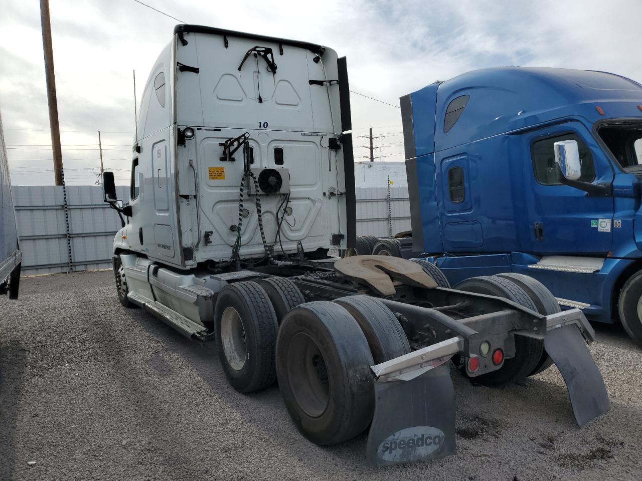 Lot #3027027820 2011 FREIGHTLINER CASCADIA 1