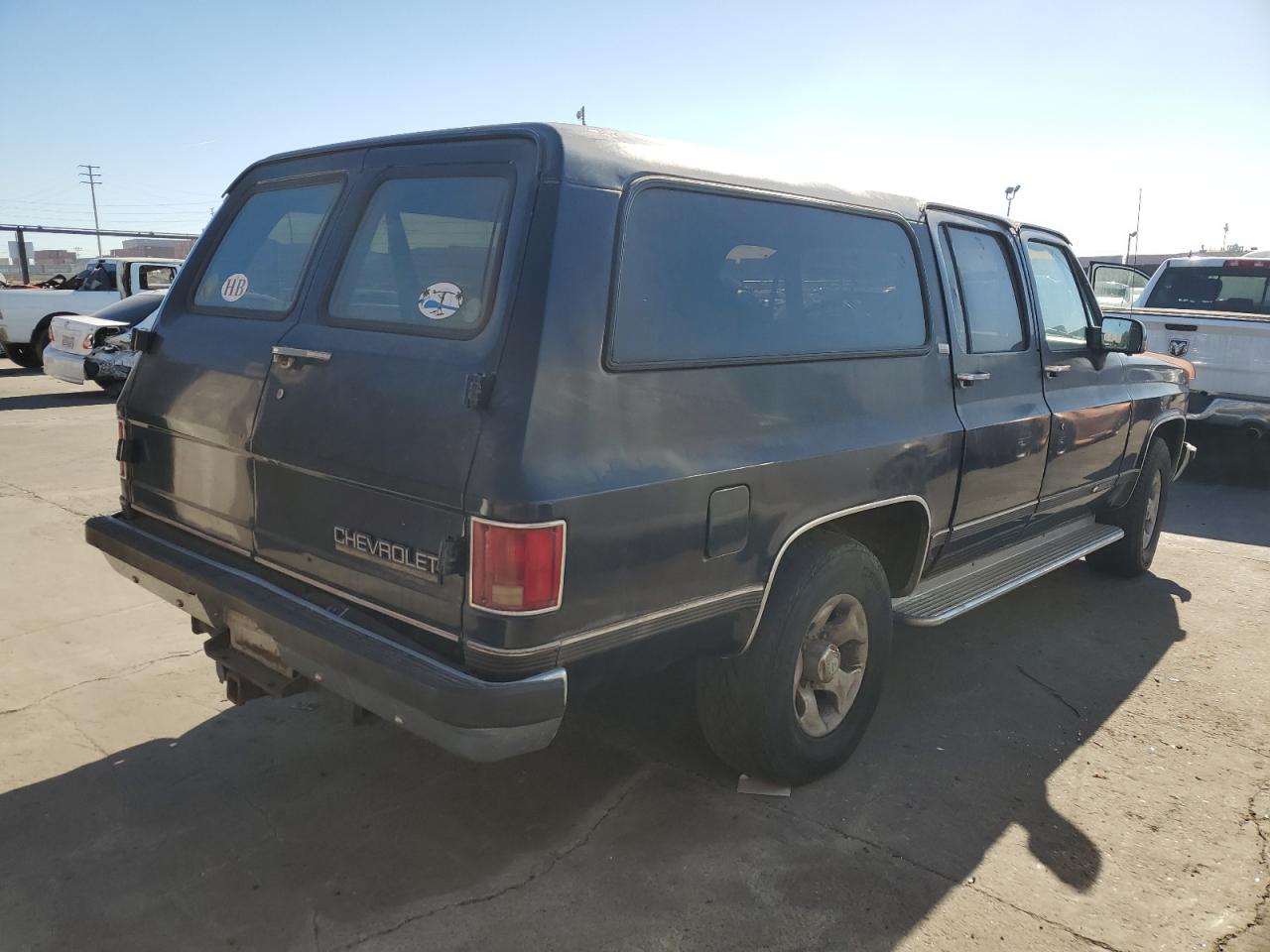 Lot #3037062743 1991 CHEVROLET SUBURBAN R