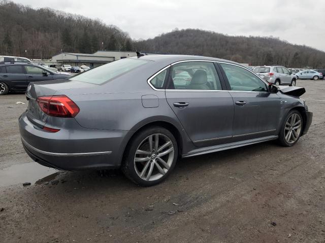 2017 VOLKSWAGEN PASSAT R-L - 1VWDT7A36HC049401