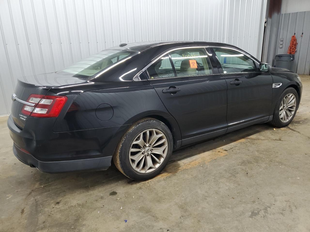 Lot #3046315628 2014 FORD TAURUS LIM