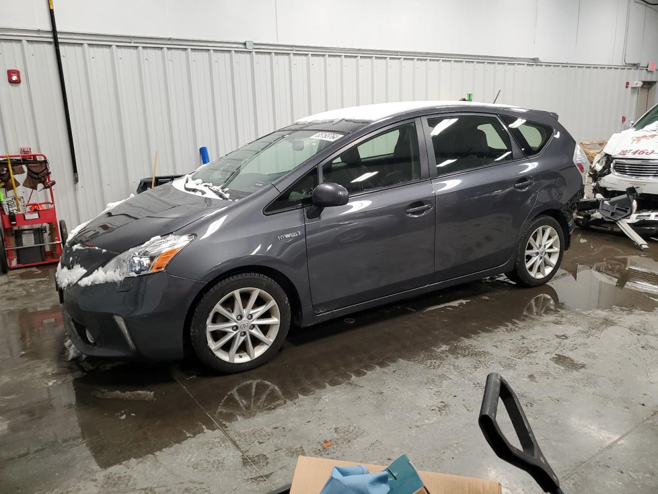  Salvage Toyota Prius