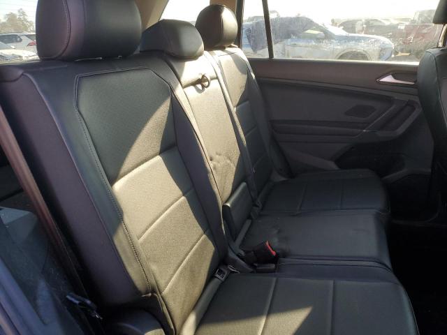 2018 VOLKSWAGEN TIGUAN SE - 3VV3B7AX6JM045858