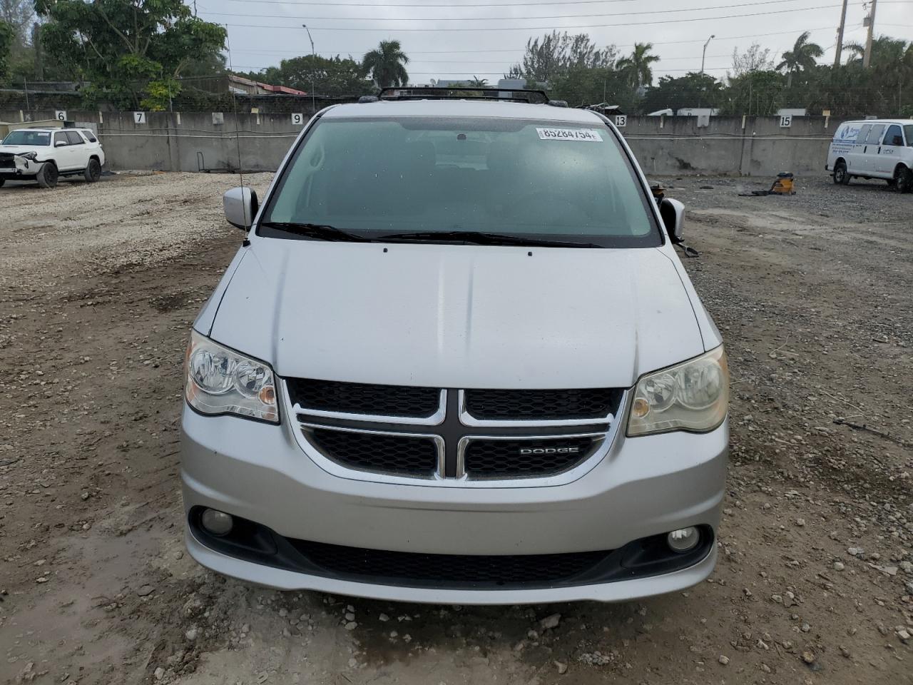 Lot #3027013882 2011 DODGE GRAND CARA