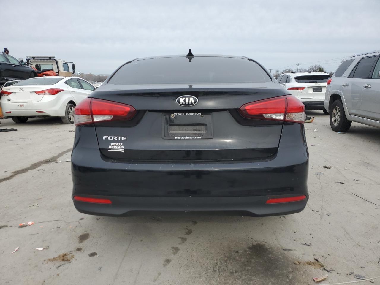 Lot #3028540936 2017 KIA FORTE LX