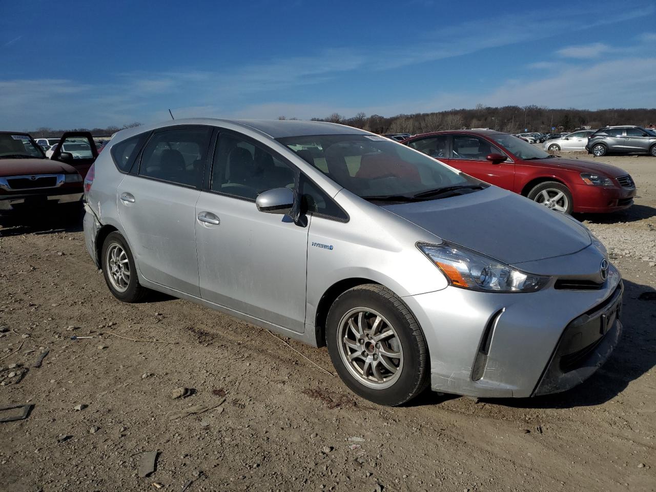 Lot #3031447906 2015 TOYOTA PRIUS V