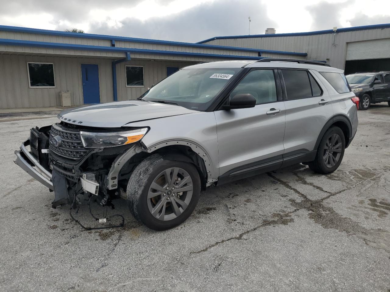  Salvage Ford Explorer