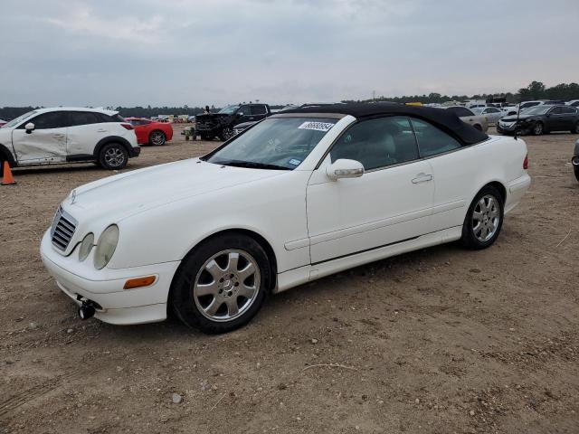 MERCEDES-BENZ CLK 320 2003 white  gas WDBLK65G83T142842 photo #1