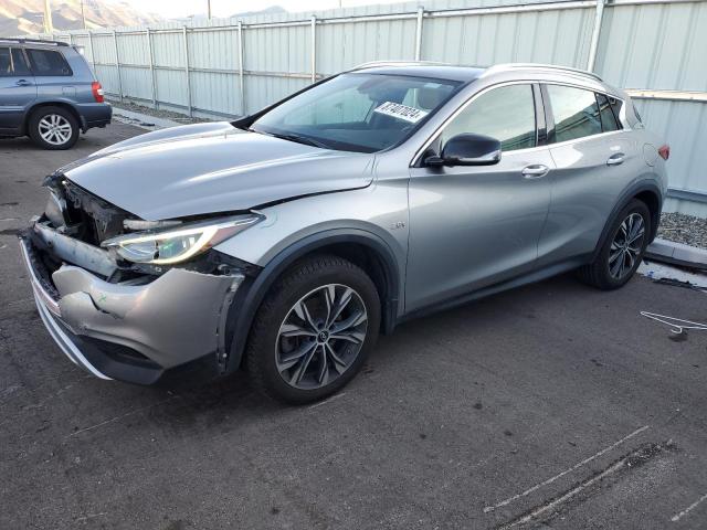 INFINITI QX30 BASE