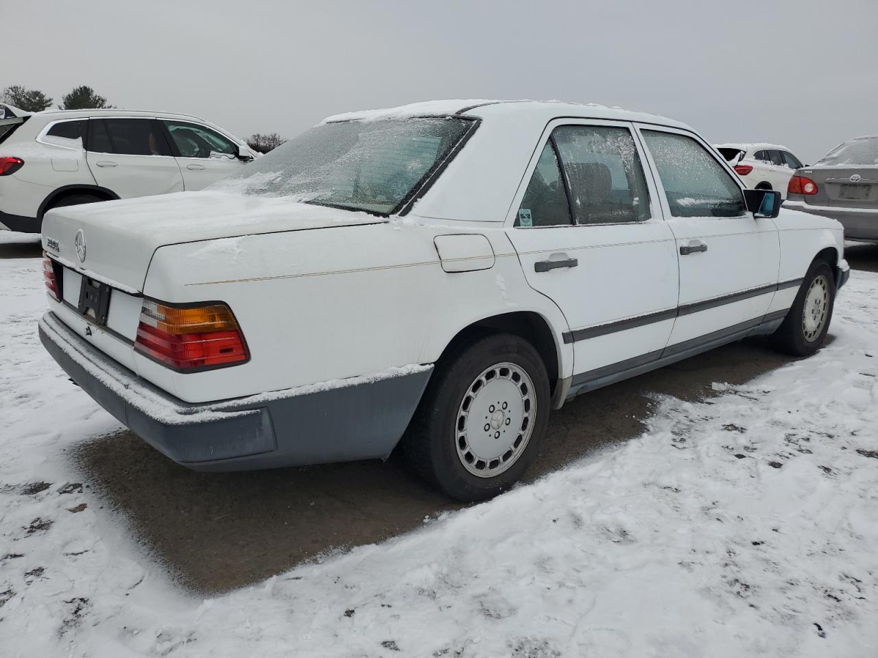 Lot #3034282120 1986 MERCEDES-BENZ 300 E