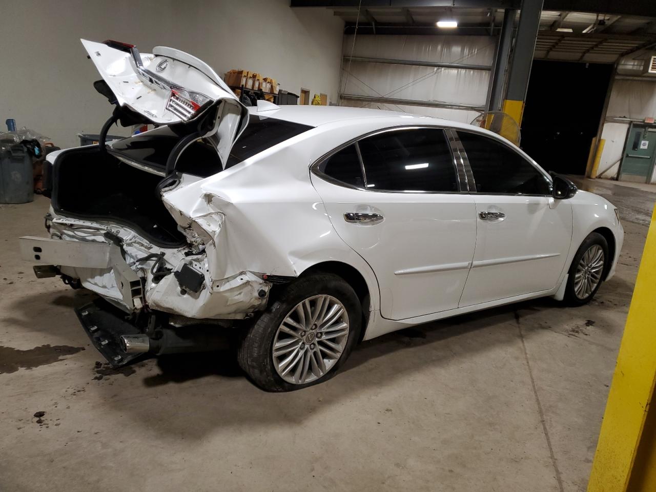 Lot #3033357875 2015 LEXUS ES 350