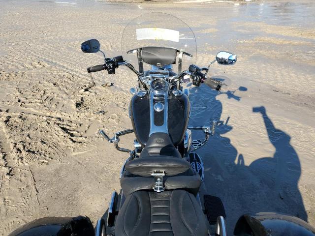 2016 HARLEY-DAVIDSON TRIKE 1HD1MCM13GB852448