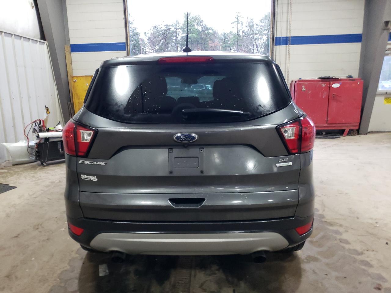 Lot #3028597930 2019 FORD ESCAPE SE