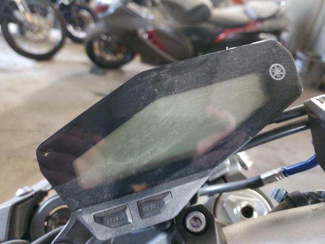 2016 YAMAHA FZ09 JYARN33E2GA009655