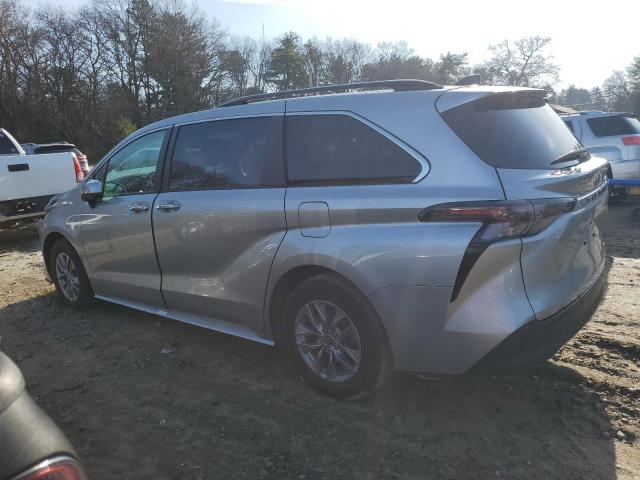 TOYOTA SIENNA XLE 2023 silver  hybrid engine 5TDYRKEC1PS156966 photo #3