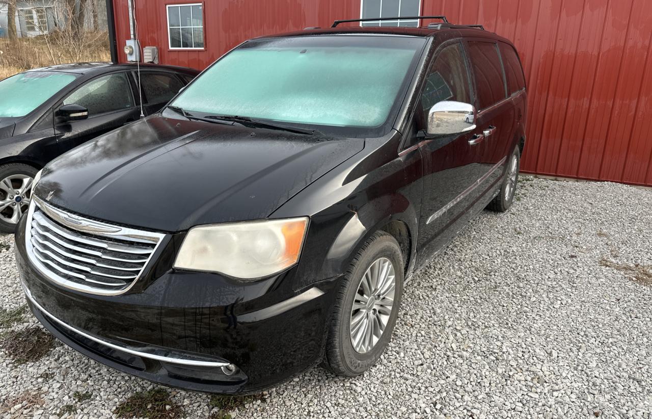 Lot #3029386693 2013 CHRYSLER TOWN & COU