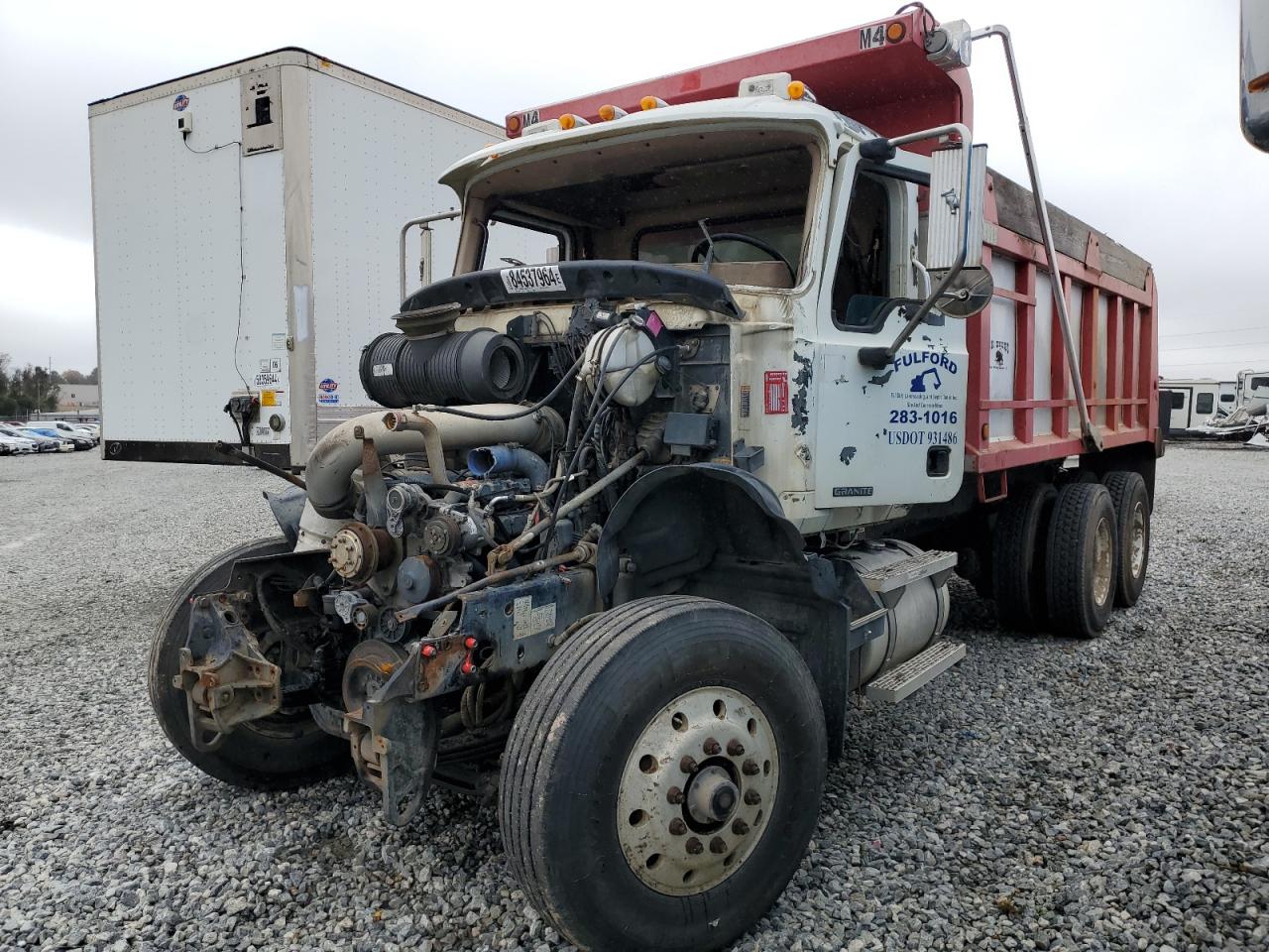 Lot #3033302815 2007 MACK 700 CV700