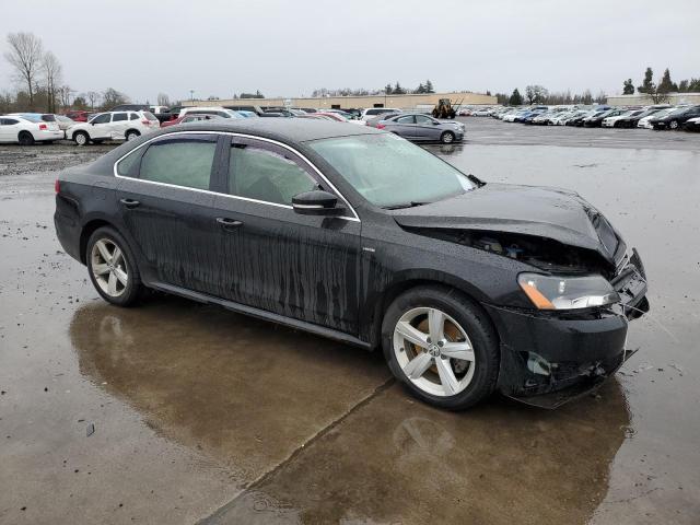 2015 VOLKSWAGEN PASSAT S - 1VWAT7A33FC122594
