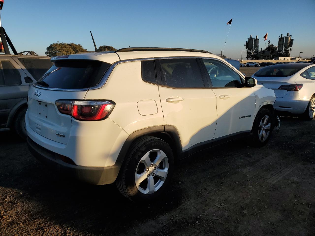 Lot #3049528670 2017 JEEP COMPASS LA