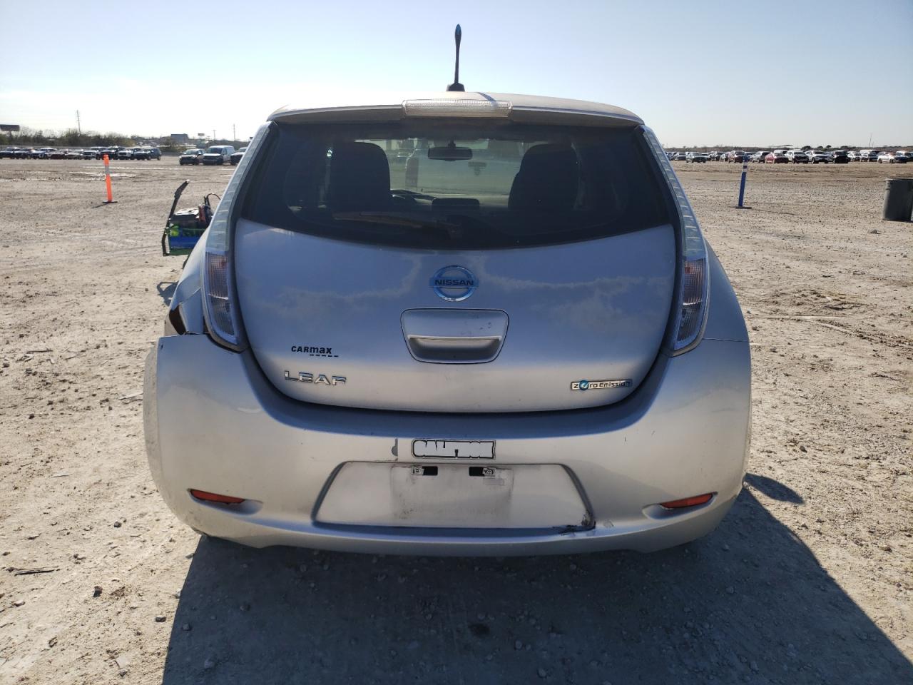 Lot #3029388729 2011 NISSAN LEAF SV