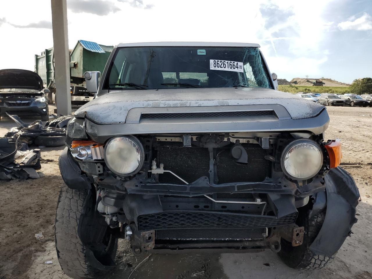 Lot #3033060012 2010 TOYOTA FJ CRUISER