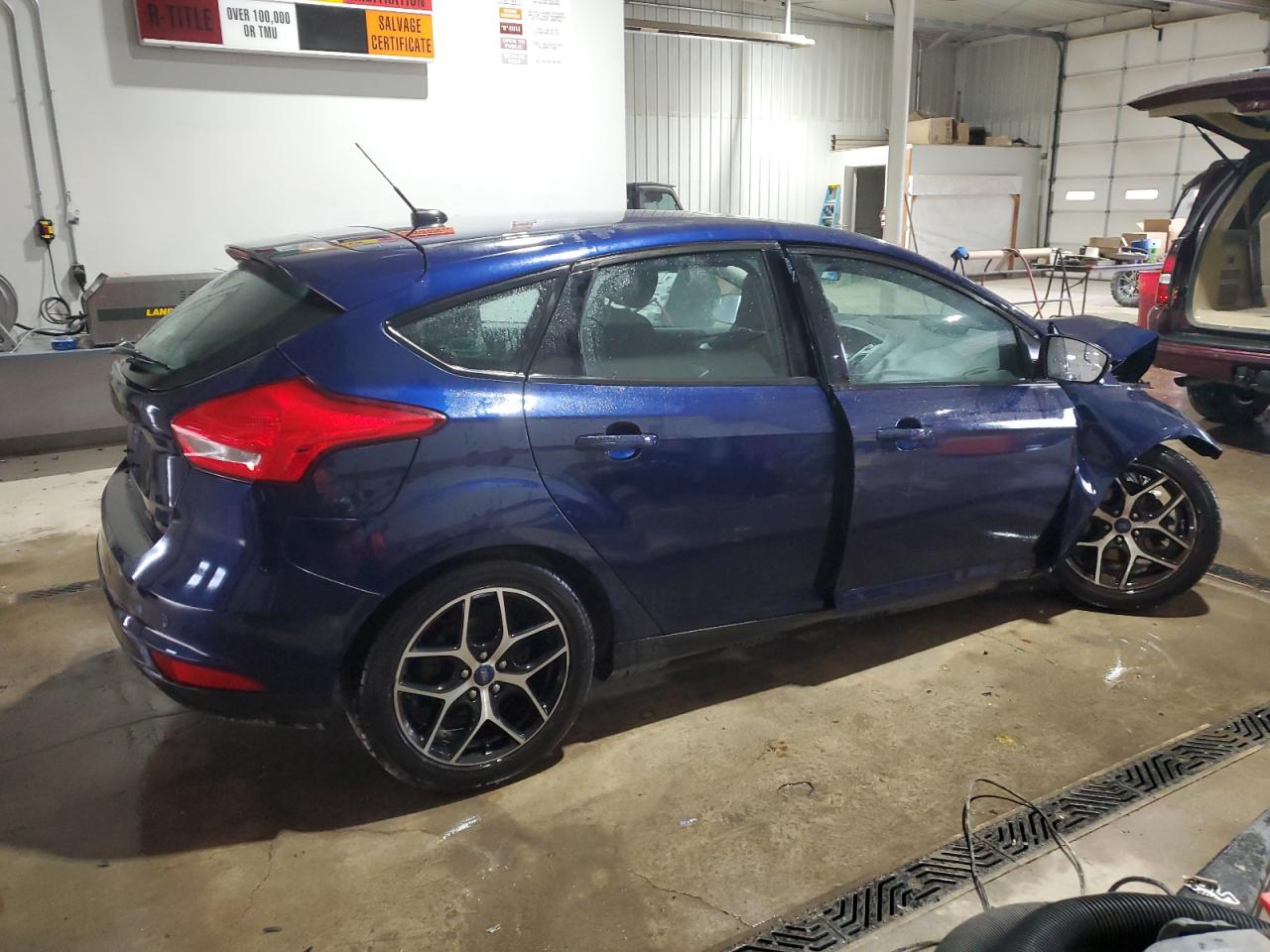 Lot #3026033999 2017 FORD FOCUS SEL