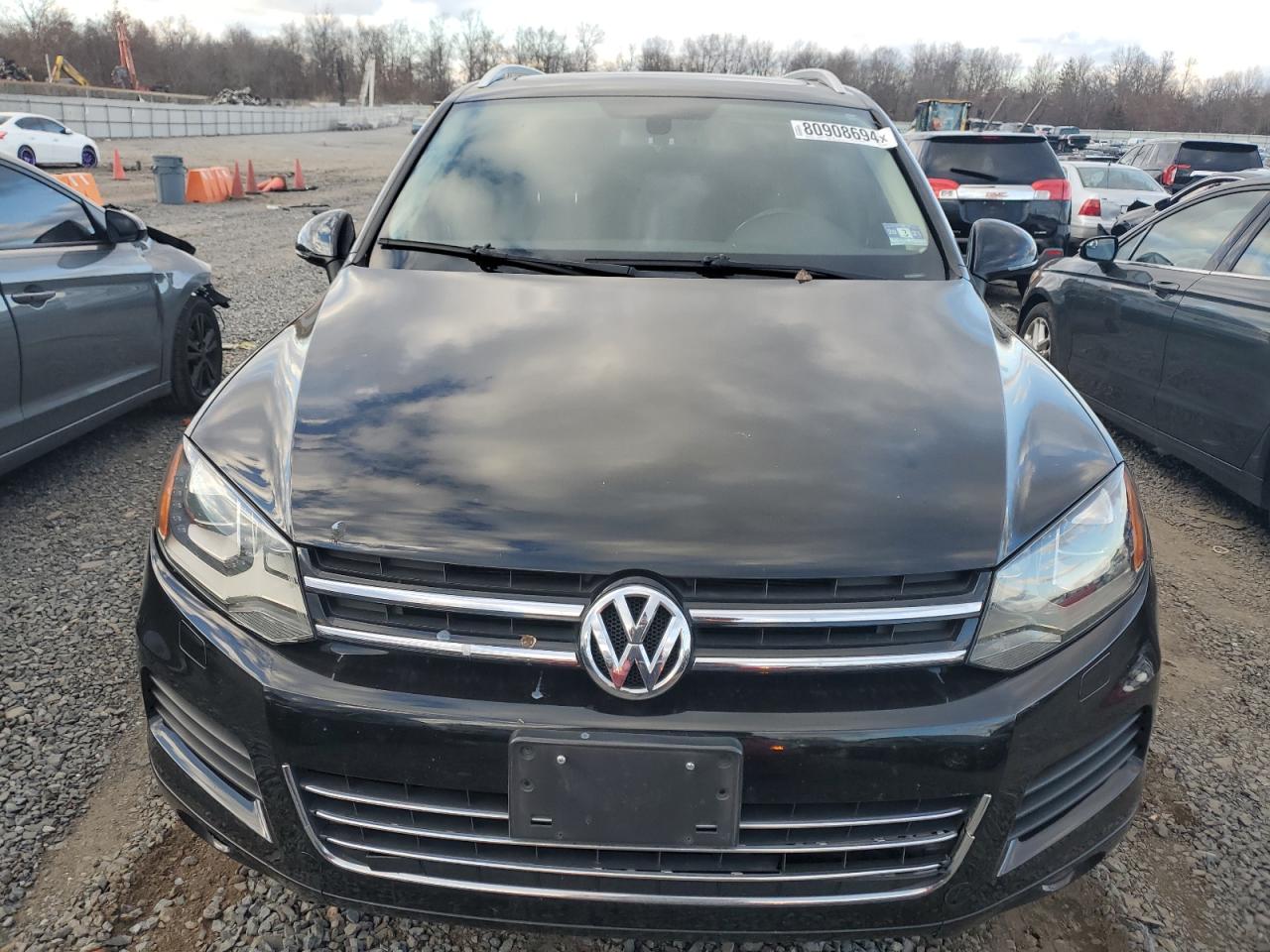 Lot #3027074779 2011 VOLKSWAGEN TOUAREG V6