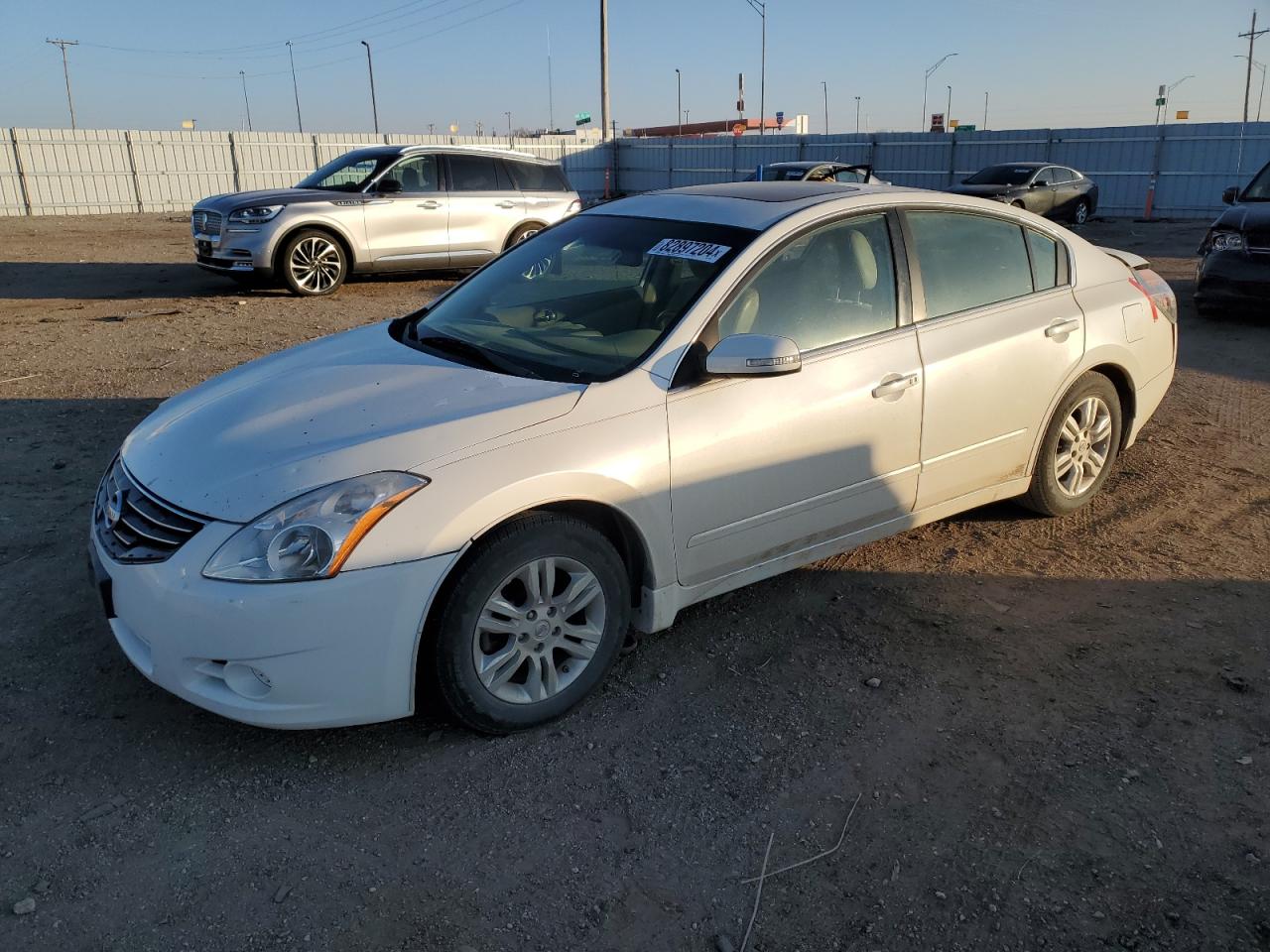  Salvage Nissan Altima