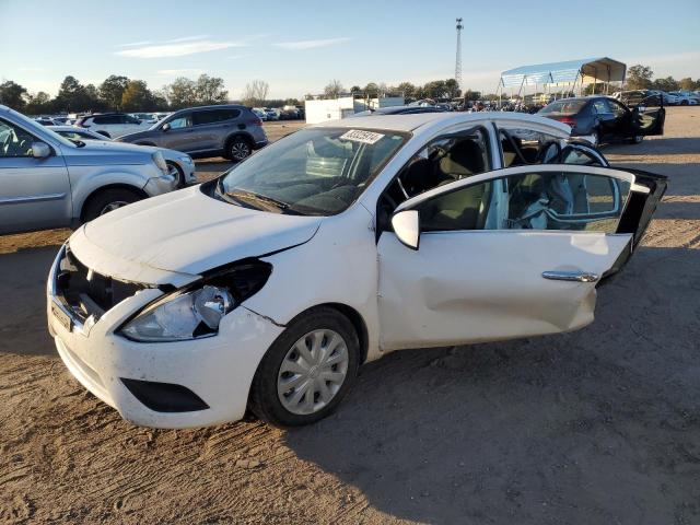 NISSAN VERSA S