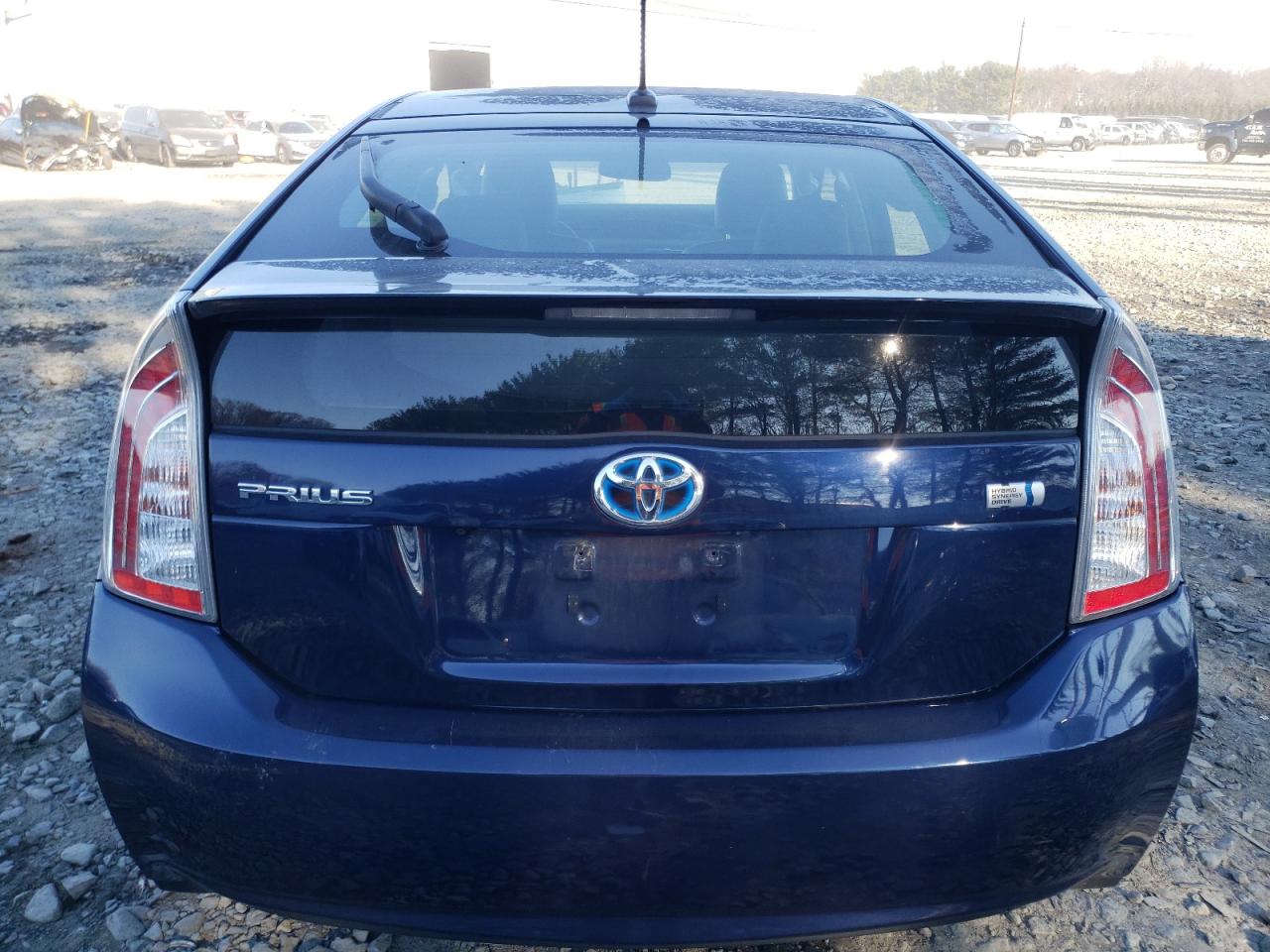 Lot #3026038990 2014 TOYOTA PRIUS