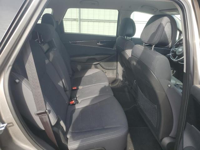 2016 KIA SORENTO LX - 5XYPGDA36GG061691