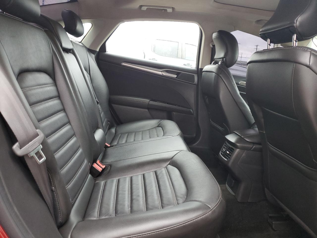 Ford Fusion se 2016