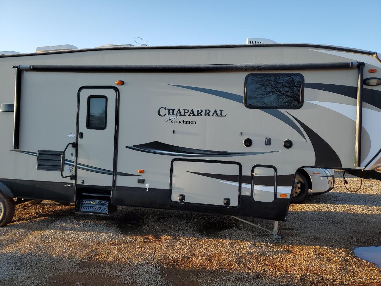 Lot #3033053988 2017 COACH CHAPARRAL