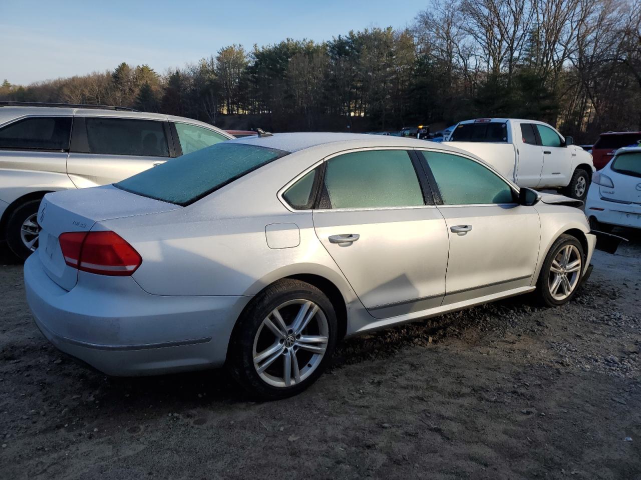 Lot #3055127967 2012 VOLKSWAGEN PASSAT SE