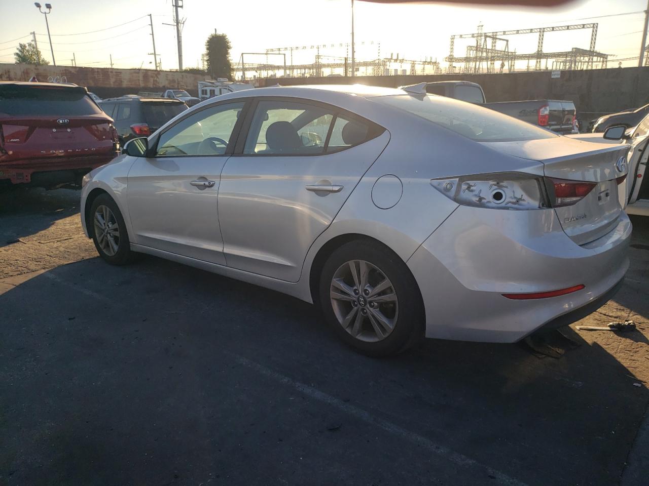 Lot #3029702096 2018 HYUNDAI ELANTRA SE