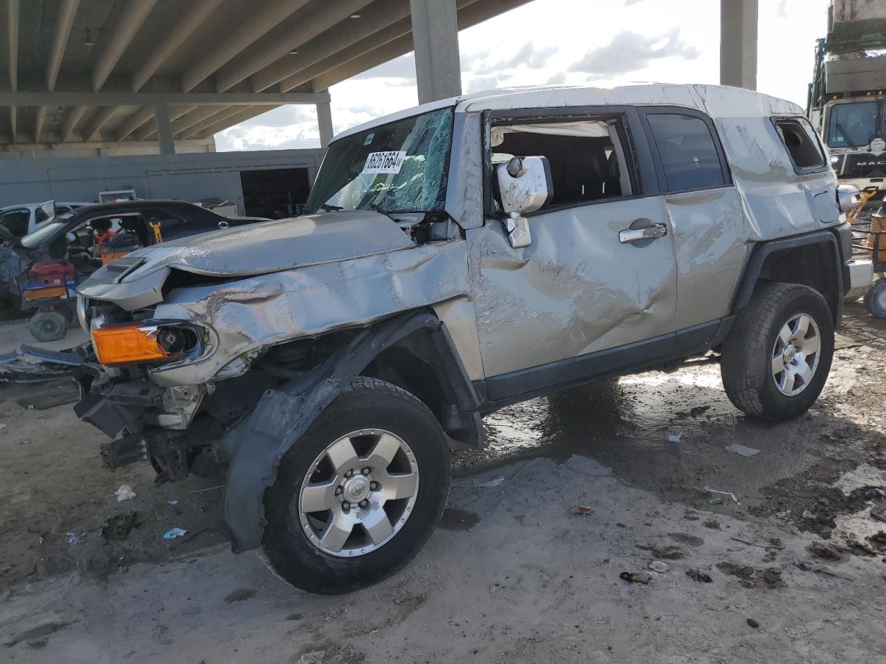 Lot #3033060012 2010 TOYOTA FJ CRUISER