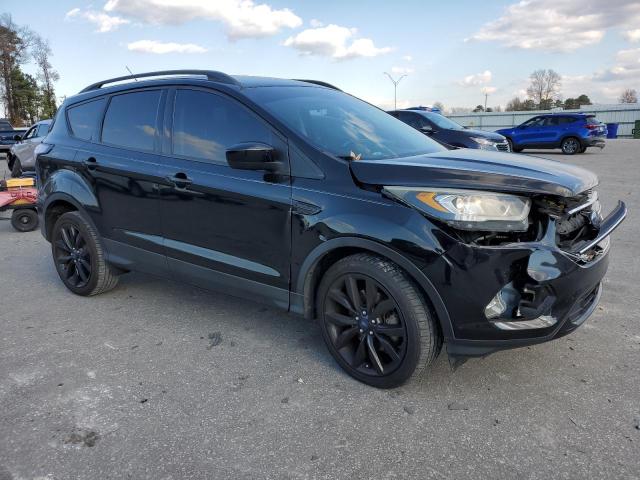 2017 FORD ESCAPE SE - 1FMCU0G90HUC06666