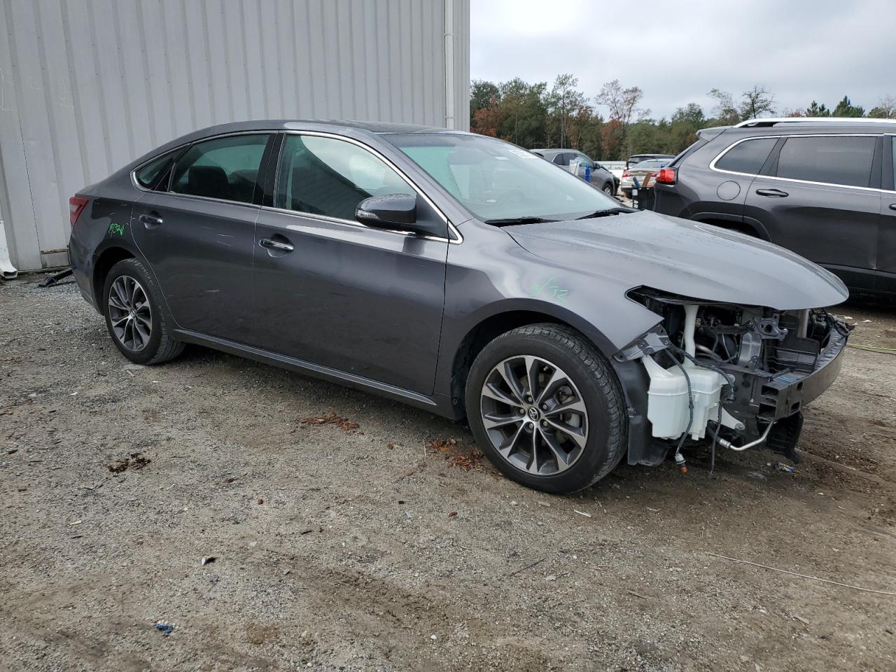 Lot #3029693119 2018 TOYOTA AVALON XLE