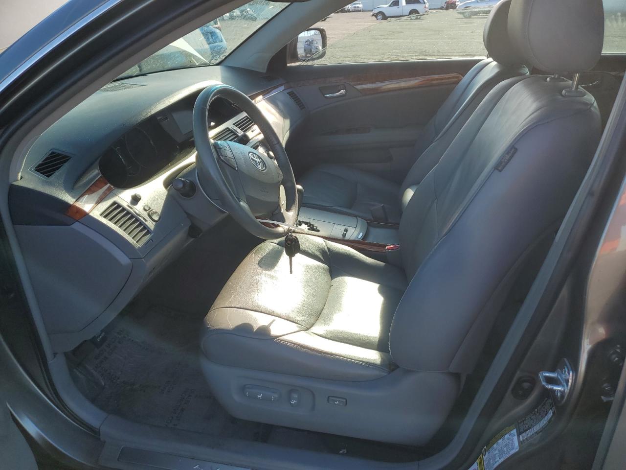 Lot #3028649310 2005 TOYOTA AVALON XL